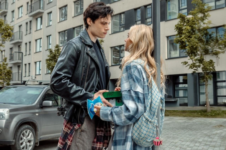 Лето взяло в руки краски: Wink представляет яркий коктейль премьер июня