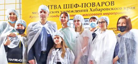 Кулинарная битва людей в белых халатах