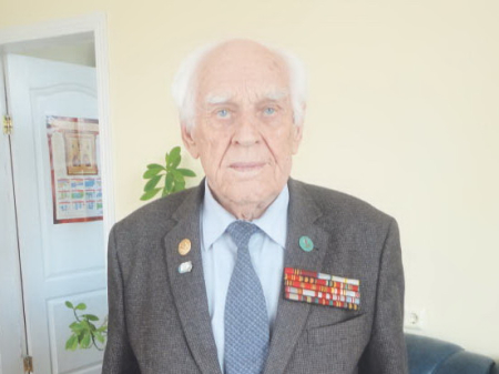 Пол-Европы прошагал он, пол-Земли