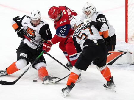 Раз – 6:4, два – 6:4,  или «Тигры» разбушевались