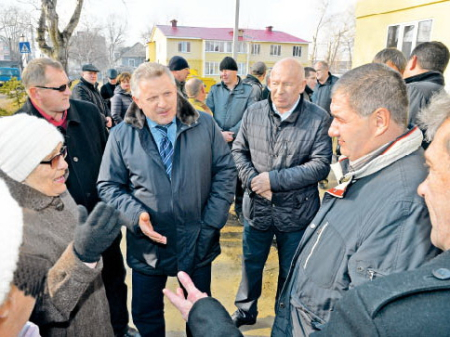Обращайтесь, вам помогут!