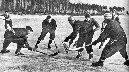 Хоккей с мячом в Хабаровске впервые засветился сто лет назад