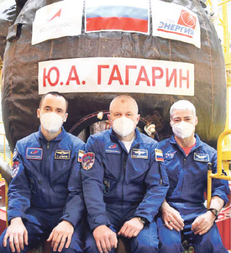 Из Хабаровска  в космос Петр  Дубров в экипаже