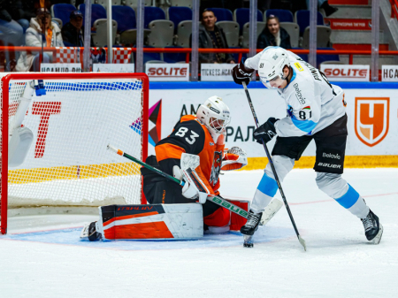 «Тигры» дали бой фавориту, но проиграли по буллитам