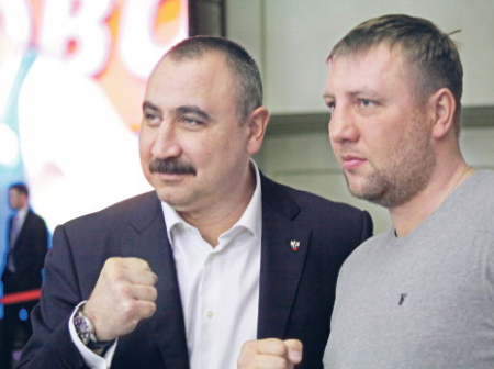 Чемпионат в Хабаровске: такой же яркий, как квадрат ринга