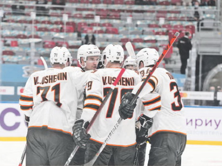 «Тигры» поразили ворота… Третьяка