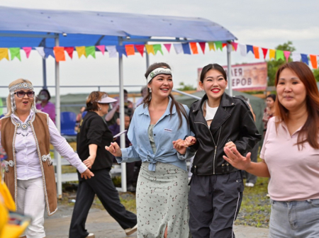 Бубен дружбы звучал над Амуром